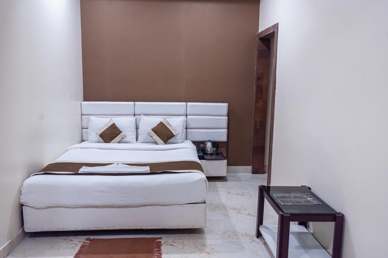 Ganesh Bhavan By Vinayak Hotels Brahmapur ภายนอก รูปภาพ