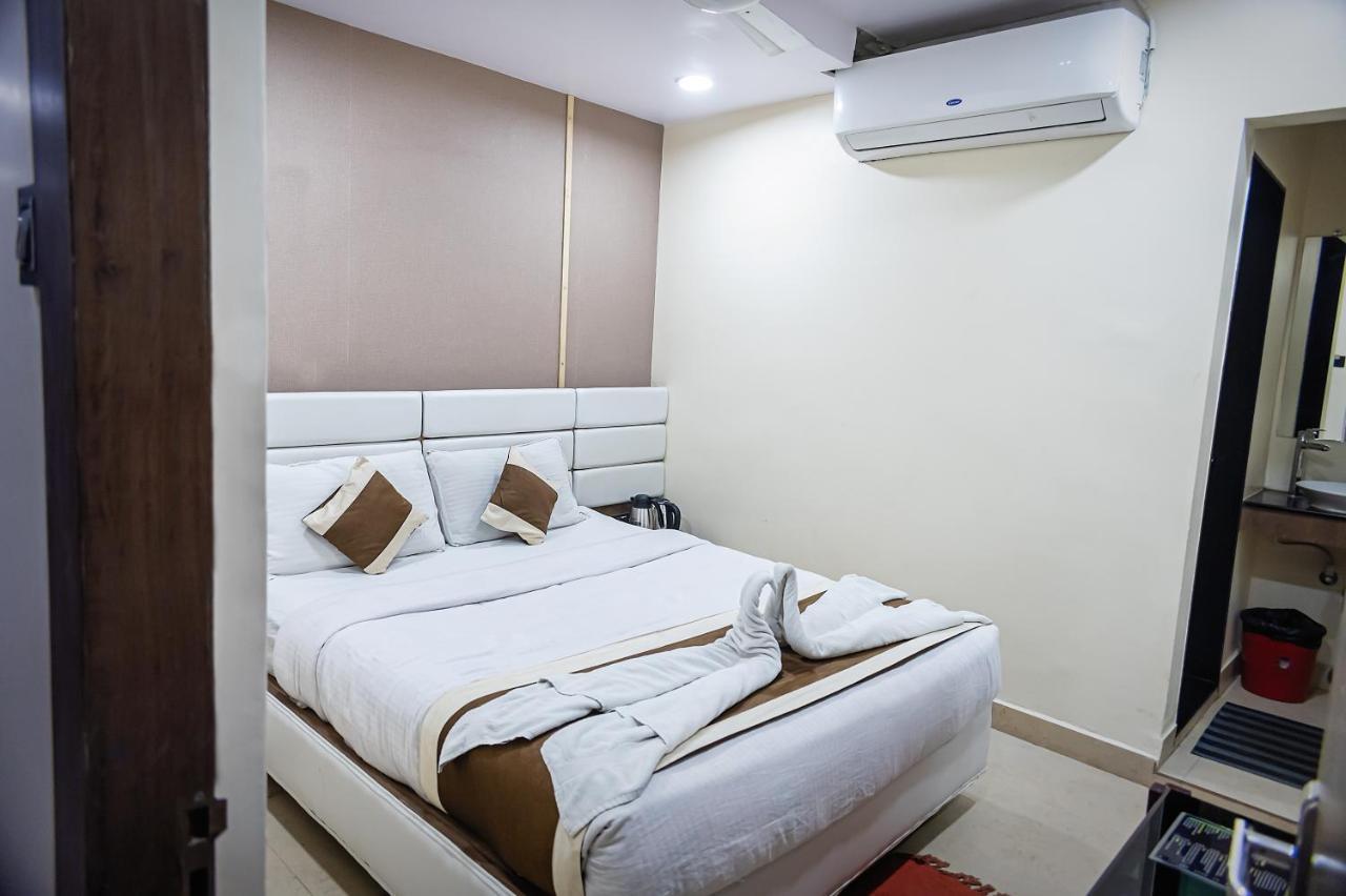 Ganesh Bhavan By Vinayak Hotels Brahmapur ภายนอก รูปภาพ