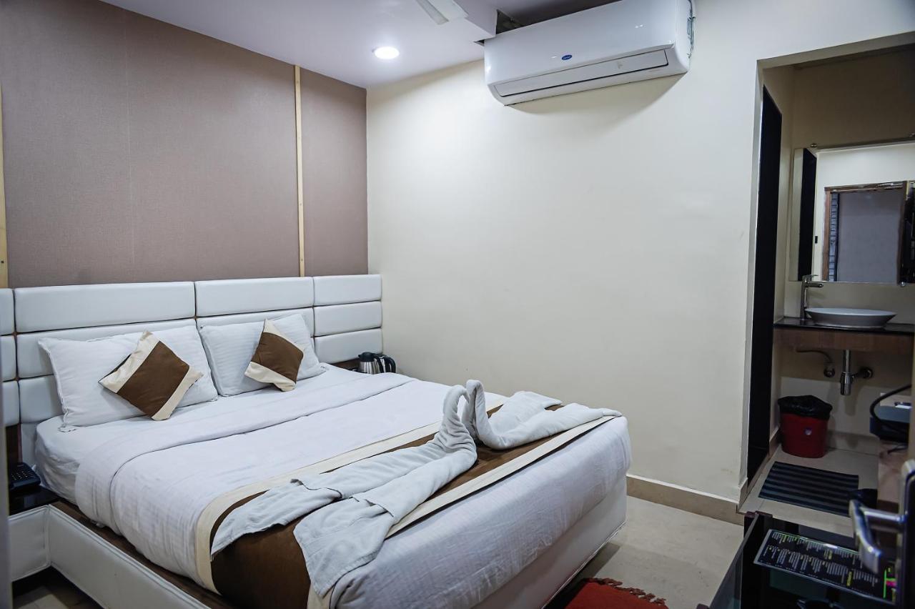 Ganesh Bhavan By Vinayak Hotels Brahmapur ภายนอก รูปภาพ