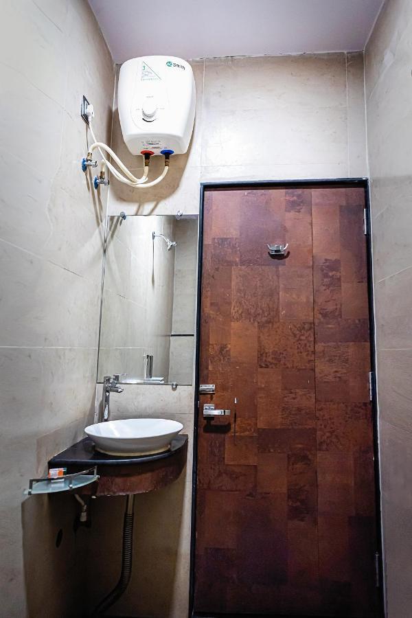 Ganesh Bhavan By Vinayak Hotels Brahmapur ภายนอก รูปภาพ